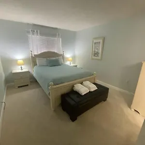 Seaside Sanctuary - Private Access, 3 Pools Apartment Hilton Head Island